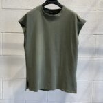 T-SHIRT SLEEVELEES