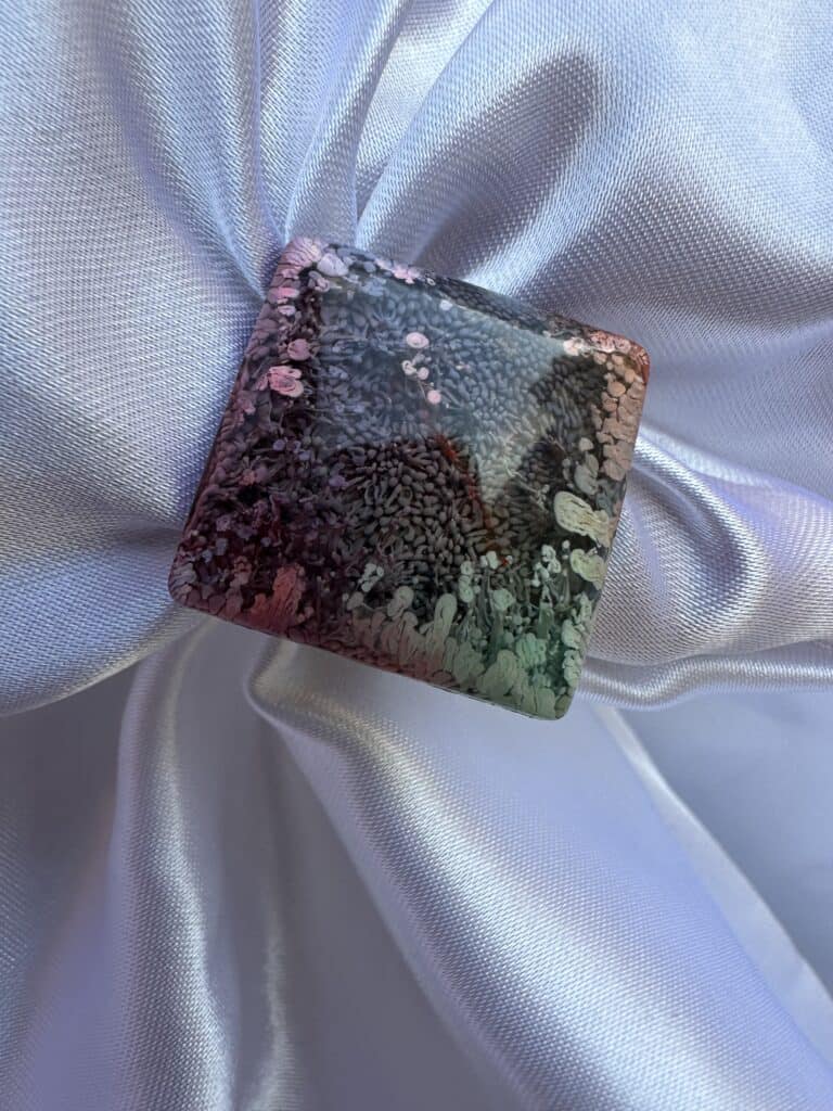 ANELLO LACRIMA DI COLORE