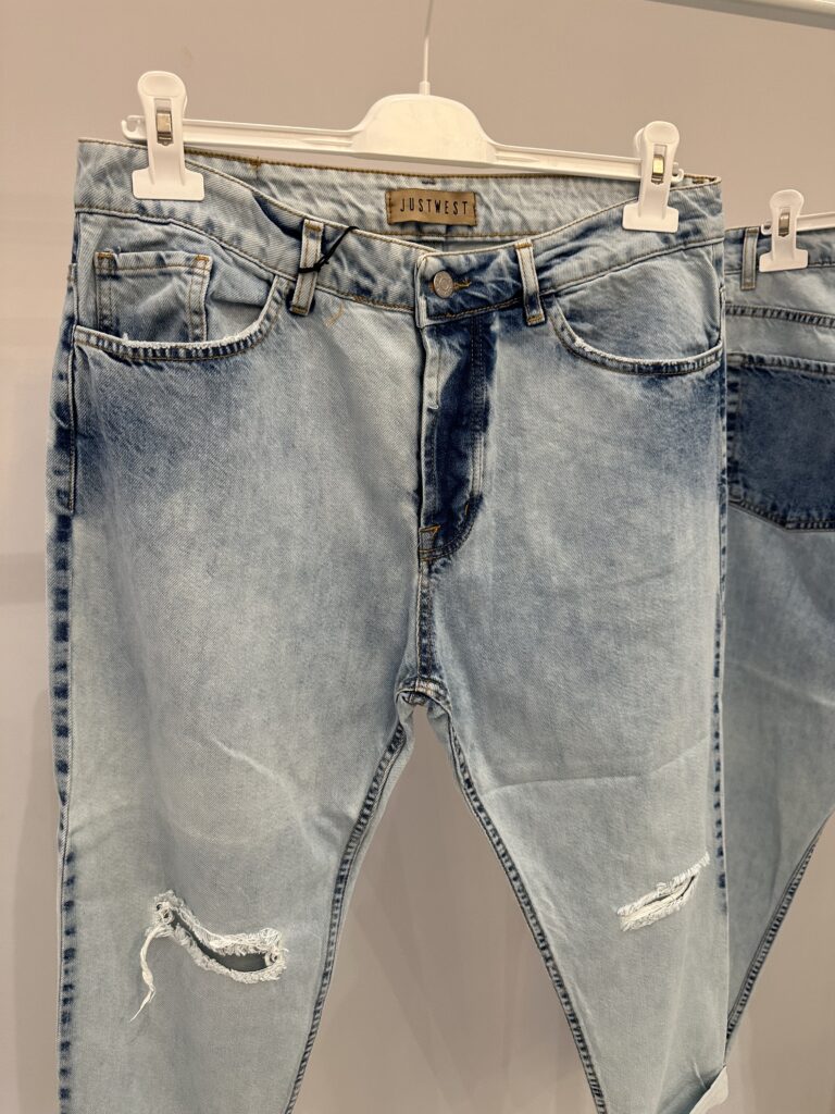 JEANS SKY - immagine 2